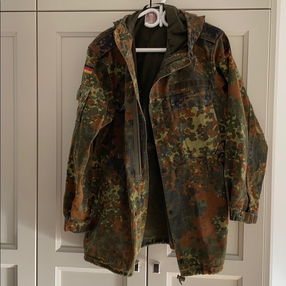 Authentic Army Coat - Picture 1 of 4